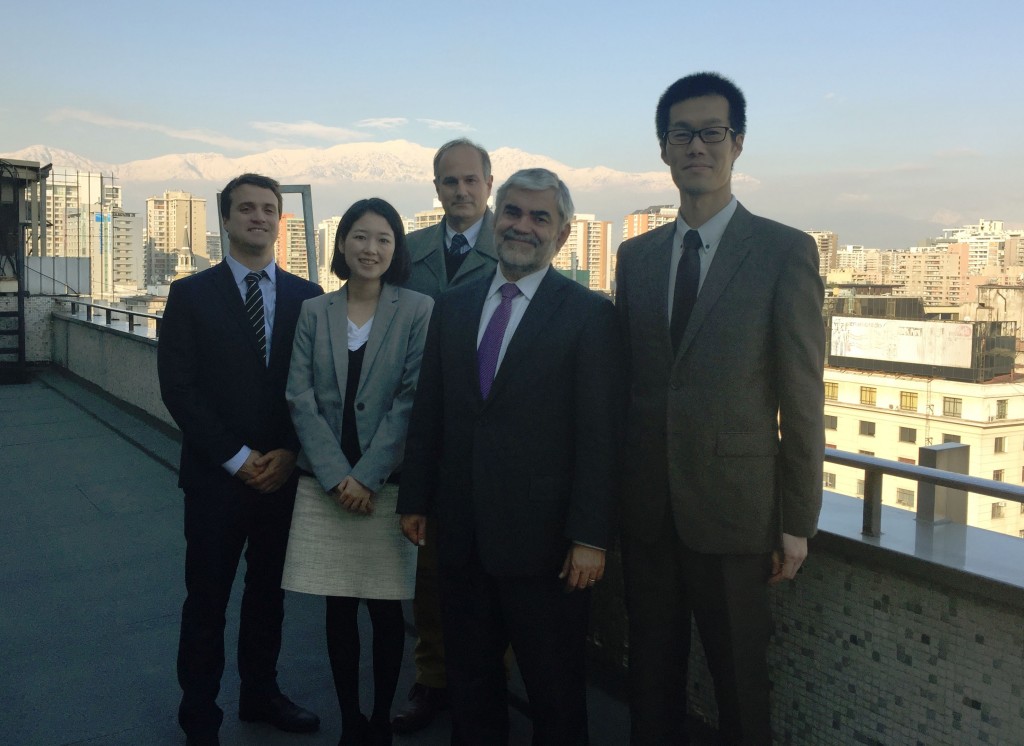 InvestChile director meets with JETRO official representative