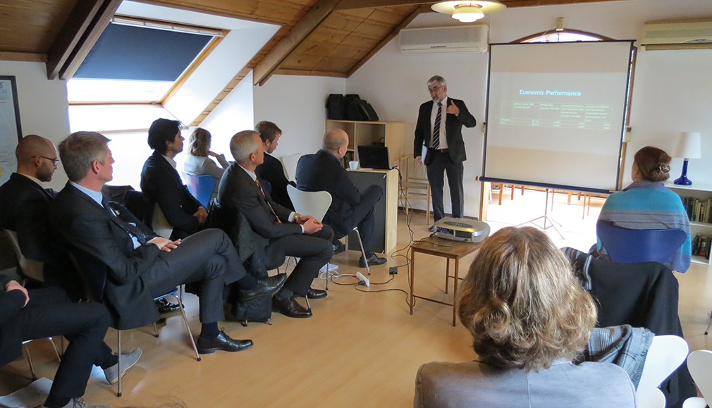 InvestChile participates in seminar on labor relations in Danish Embassy