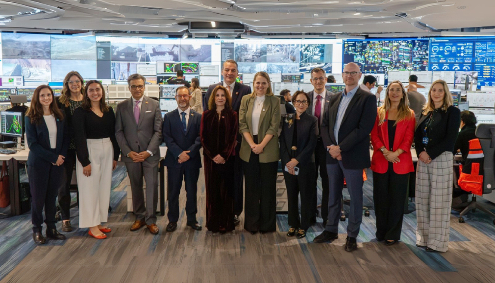 Líder empresarial canadiense se reúne con cuatro ministros en su primera visita a Chile